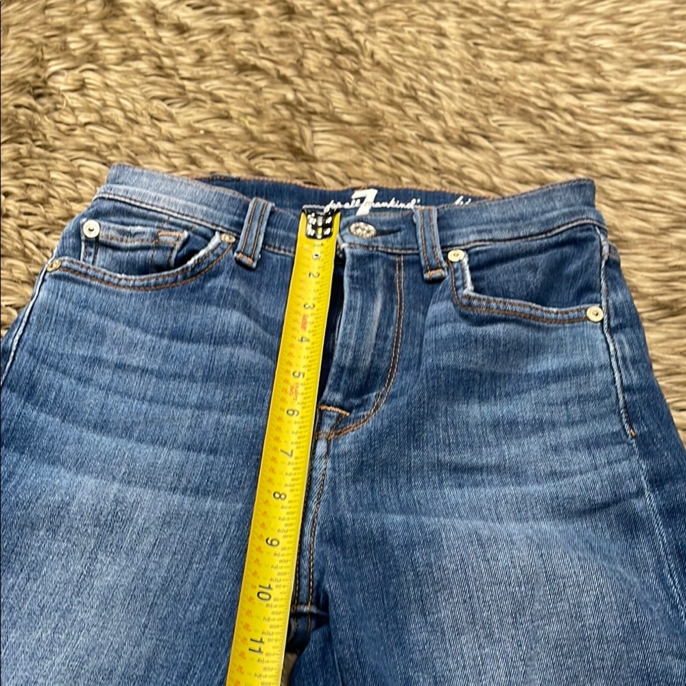 7 For All Mankind Blue Cropped Ankle Jeans with Classic Style - Picture 4 of 5